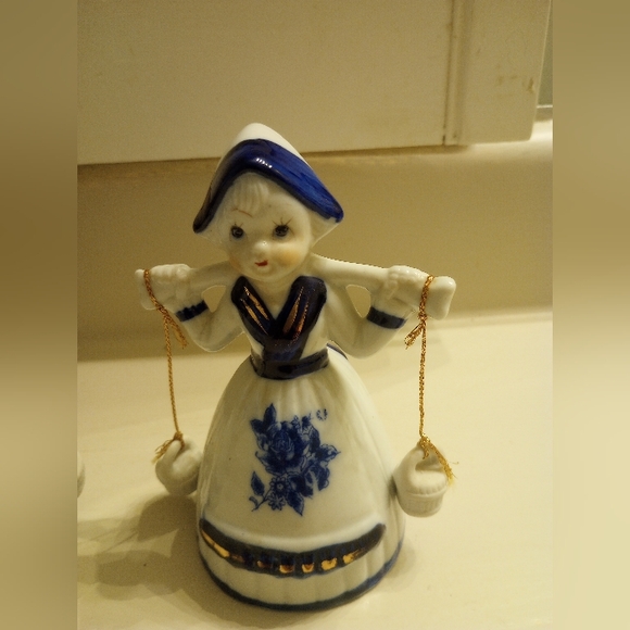Vintage Deft Blue and White Holland Set of two dutch milkmaid porcelain bells - Picture 5 of 7